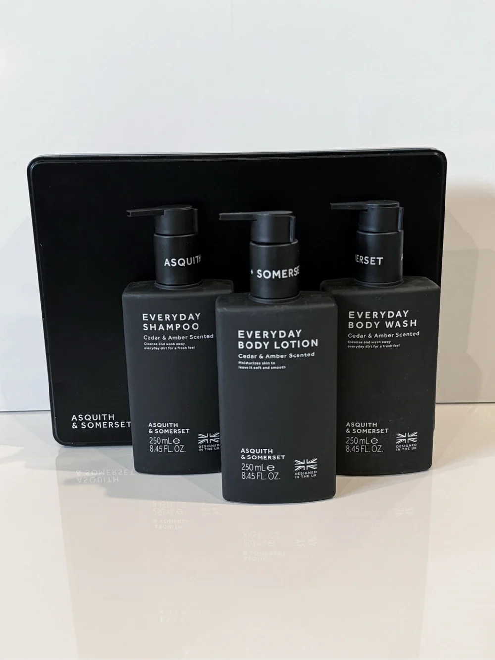 Asquith & Somerset Cedar & Amber Bath Gift Set Shampoo Body Wash Lotion Tin NWT